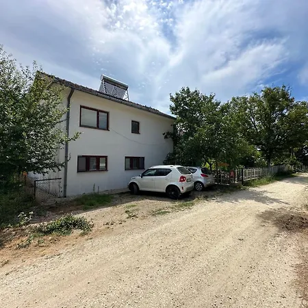 Gospodarstwo wiejskie Etno Kuca Trifunovic *