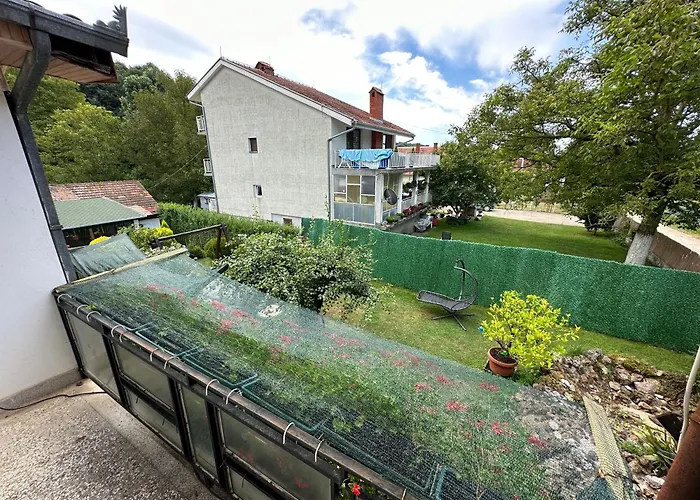 Hétvégi ház Etno Kuca Trifunovic Pretresnja